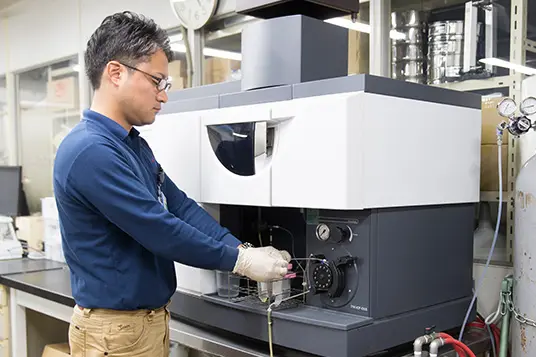 Synthesis of metal complexes